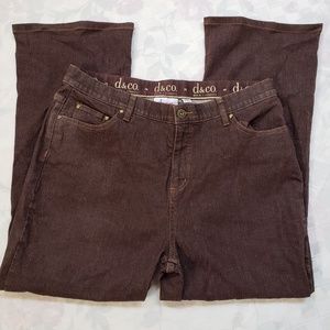 Brown Jean Style Well Cared For 18WP